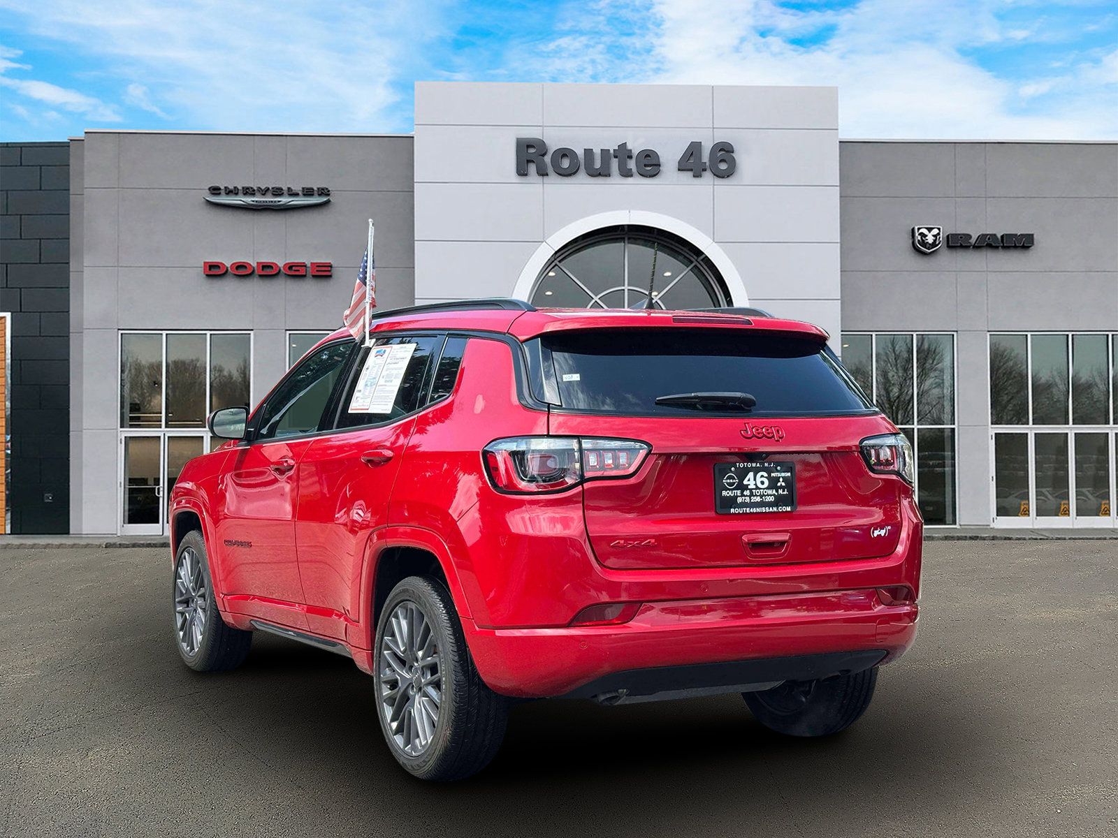 Used 2023 Jeep Compass Limited AWD/4WD image 4