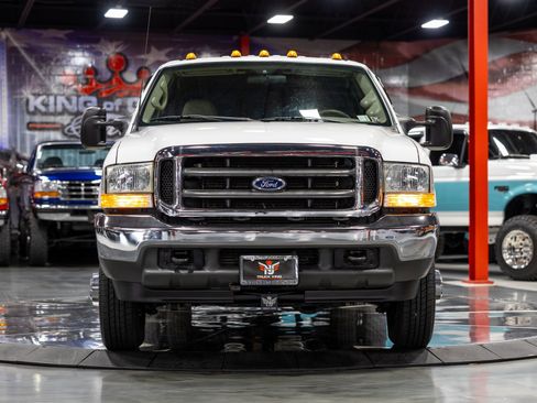 Used 2002 Ford F350 Lariat image 4