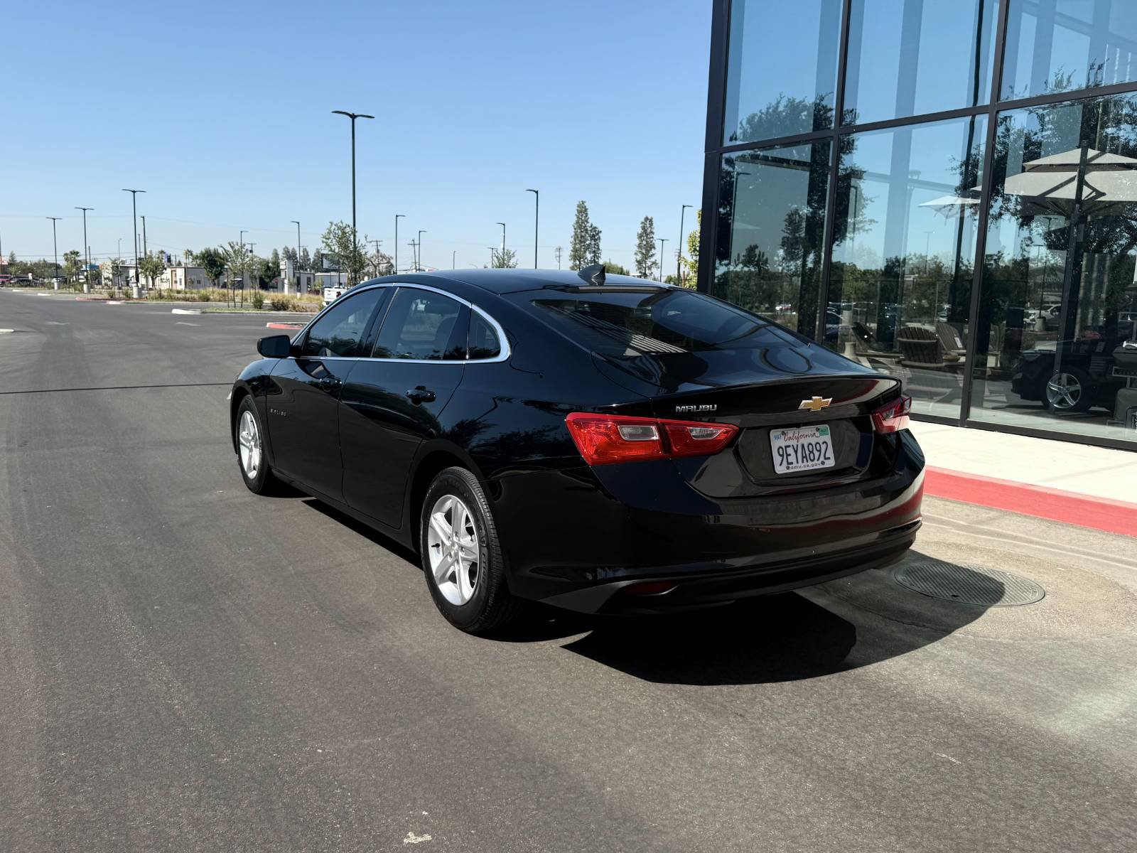 Used 2023 Chevrolet Malibu LS FWD image 9