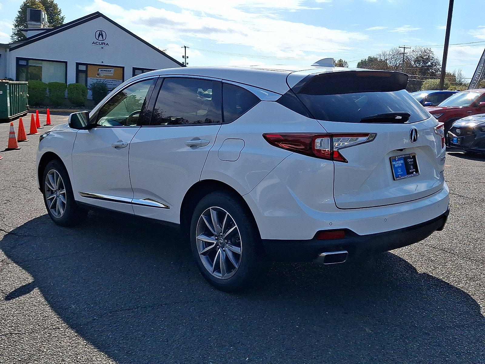 Used 2024 Acura RDX w/ Technology Package AWD/4WD image 4