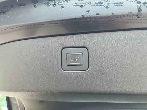 Used 2025 Buick Envista Avenir FWD image 12