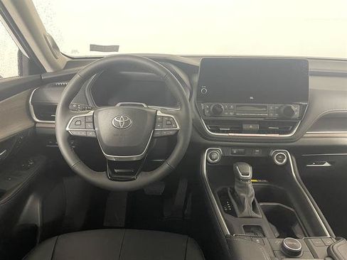 New 2026 Toyota Grand Highlander AWD image 14