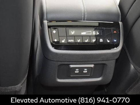 Certified 2026 INFINITI QX60 Luxe w/ Family Package image 11