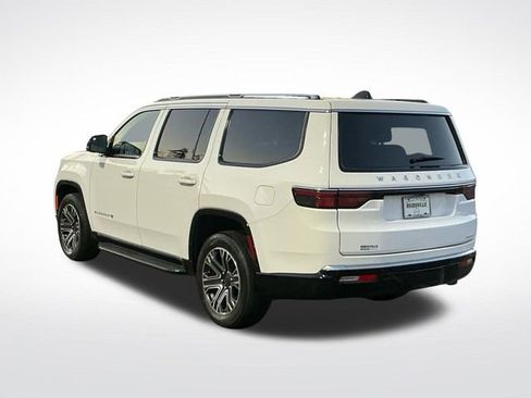 Used 2024 Jeep Wagoneer Series II AWD/4WD image 4