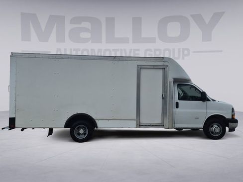 Used 2022 Chevrolet Express 3500 w/ Power Convenience Package image 6