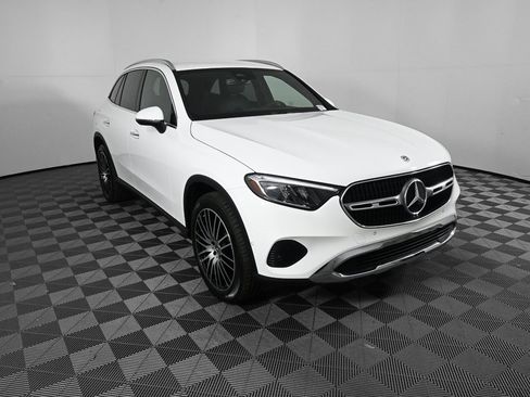 Certified 2025 Mercedes-Benz GLC 300 GLC 300 image 23