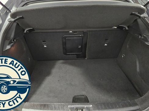 Used 2018 INFINITI QX30 AWD image 31