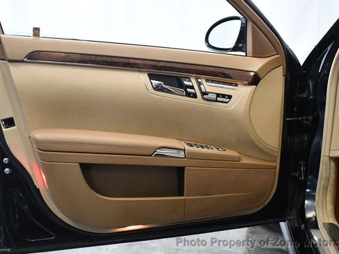Used 2008 Mercedes-Benz S 550 4MATIC image 8