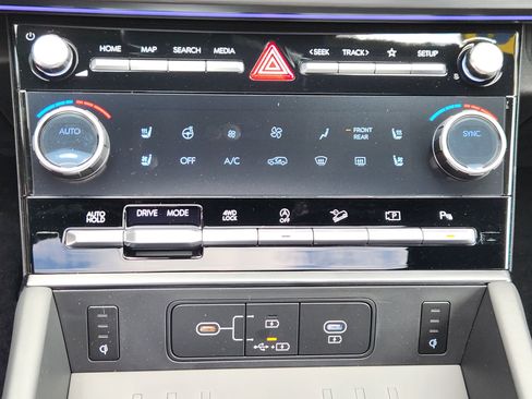 Used 2026 Hyundai Santa Fe Calligraphy AWD/4WD image 12