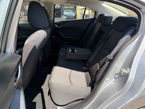 Used 2016 MAZDA MAZDA3 i Sport w/ Preferred Equipment Package FWD image 11