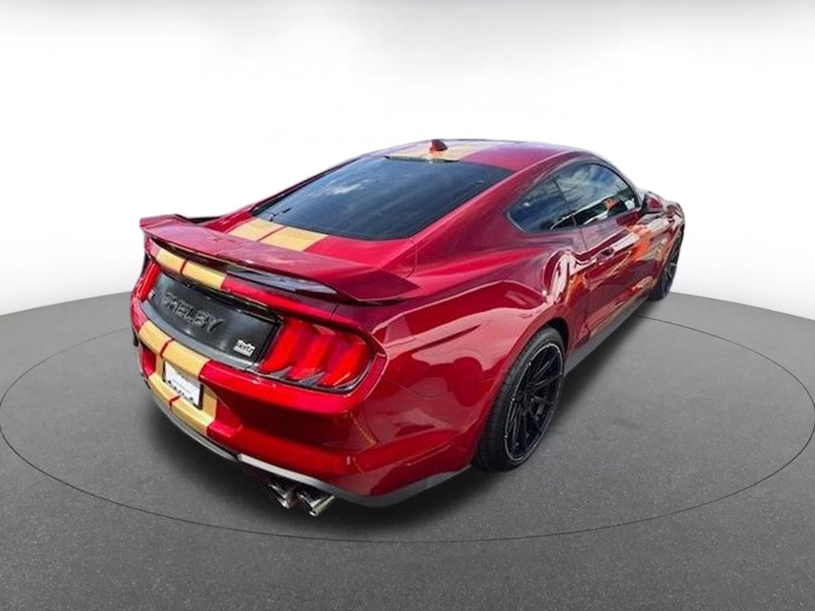 Used 2022 Ford Mustang GT Premium w/ GT Performance Package RWD image 3