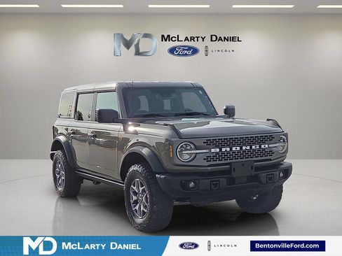 Used 2025 Ford Bronco Badlands AWD/4WD image 1