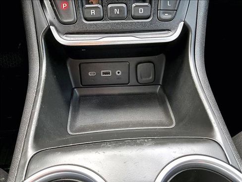 Used 2020 GMC Terrain SLE w/ LPO, Floor Liner Package image 24