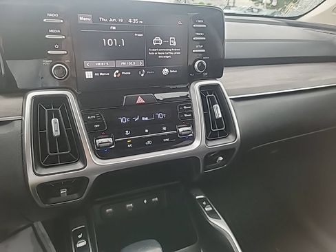 Used 2021 Kia Sorento EX w/ Panoramic Sunroof Package AWD/4WD image 14