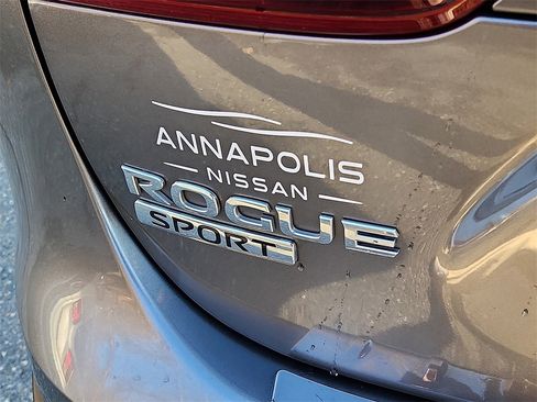 Used 2022 Nissan Rogue Sport SL w/ Premium Package image 31