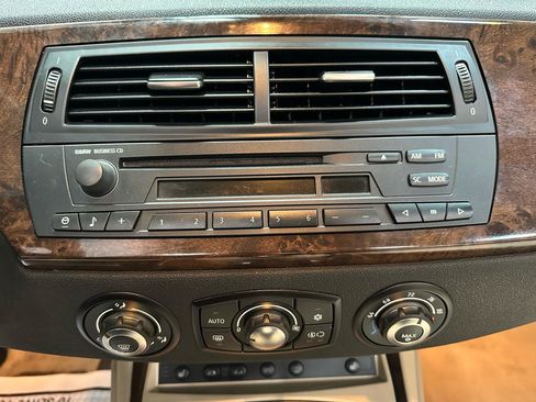 Used 2006 BMW Z4 3.0si image 16