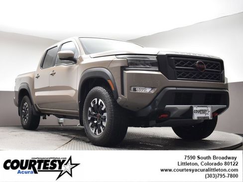 Used 2024 Nissan Frontier PRO-4X w/ Technology Package image 31