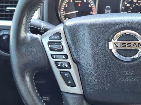 Used 2017 Nissan Titan PRO-4X image 30