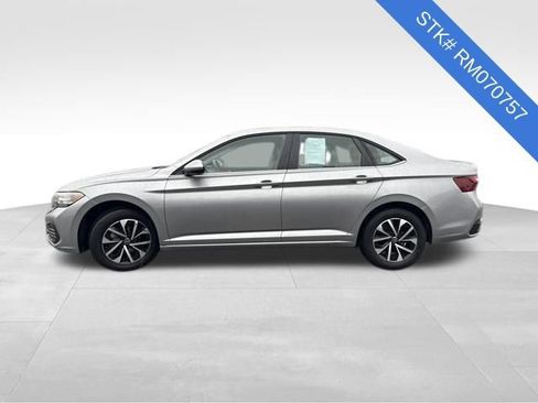 Used 2024 Volkswagen Jetta S image 4