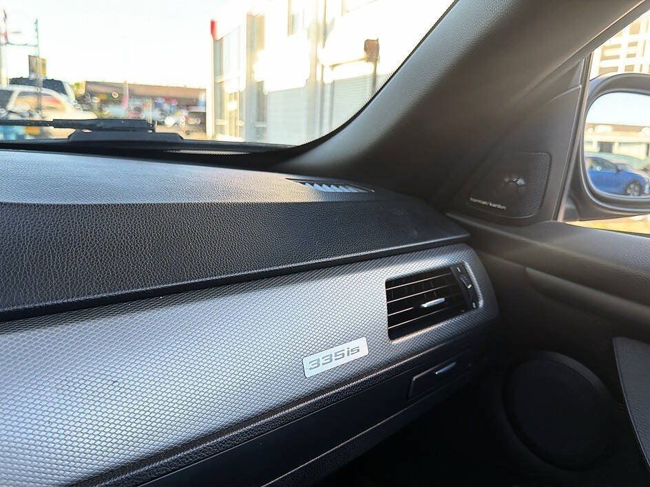 Used 2013 BMW 335is Convertible RWD image 15