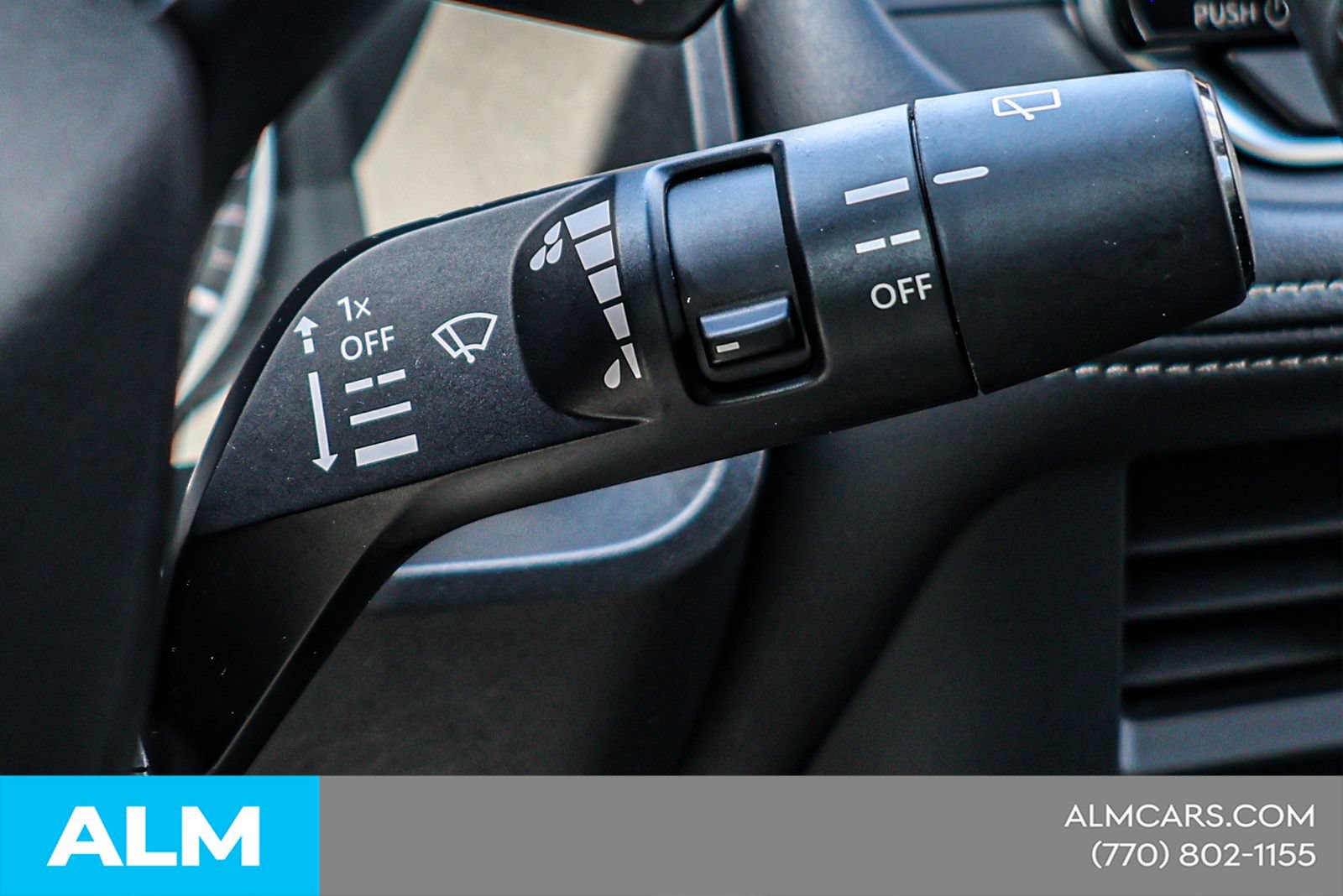 Used 2025 Nissan Rogue SV FWD image 25