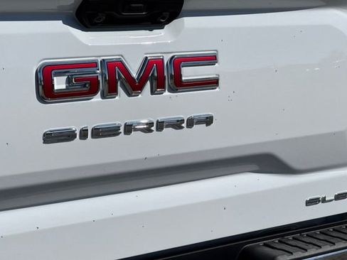 New 2026 GMC Sierra 1500 SLE w/ Preferred Package image 32