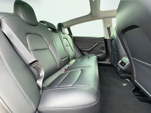 Used 2023 Tesla Model 3 Standard Range RWD image 21