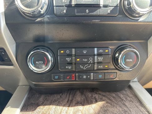 Used 2019 Ford F350 Lariat w/ Lariat Ultimate Package image 14