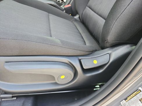 New 2026 Hyundai Venue SE image 14