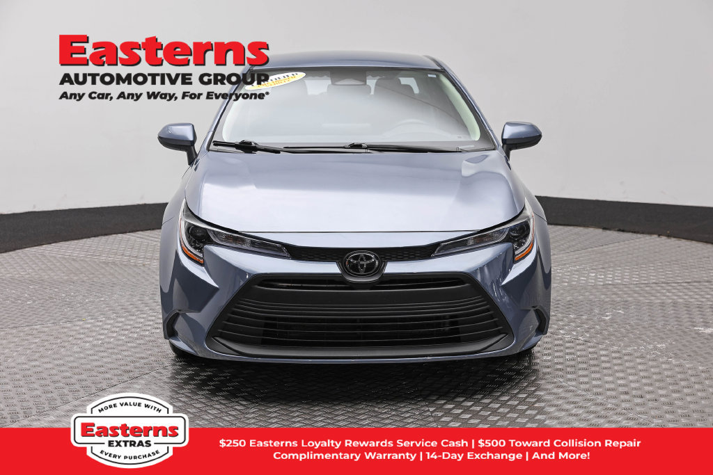 Used 2024 Toyota Corolla LE FWD image 3