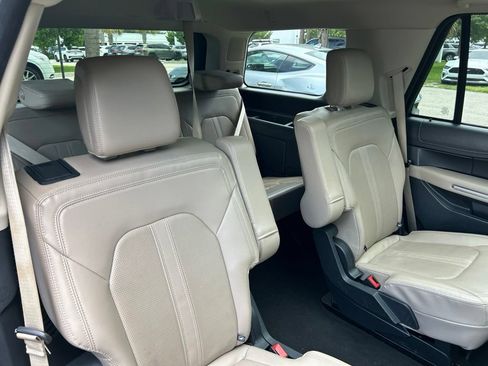 Used 2024 Ford Expedition Limited RWD image 49