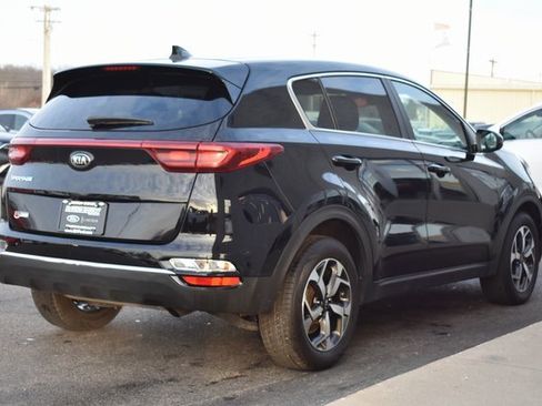 Used 2020 Kia Sportage LX image 6