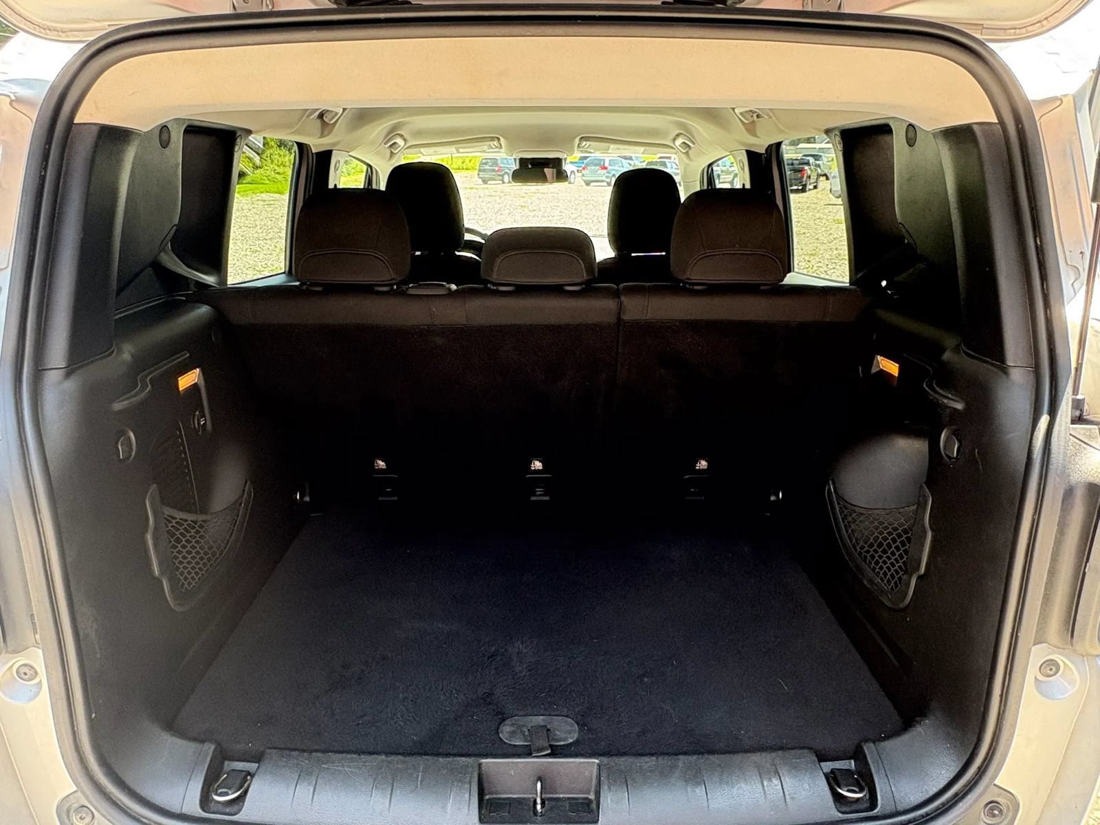 Used 2017 Jeep Renegade Trailhawk AWD/4WD image 19