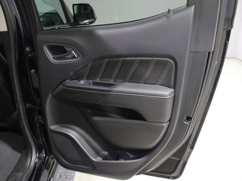 Used 2022 GMC Canyon Denali w/ Denali Black Edition Package AWD/4WD image 20