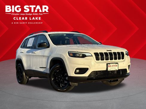 Used 2023 Jeep Cherokee Altitude Lux image 1