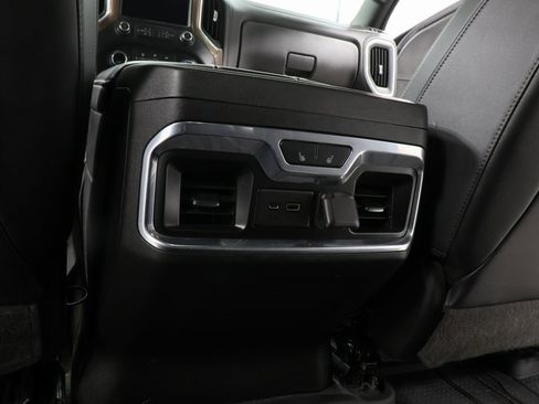 Used 2021 Chevrolet Silverado 2500 High Country image 21