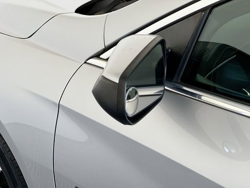 Used 2020 Chevrolet Malibu RS FWD image 8