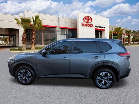 Used 2022 Nissan Rogue SV image 7