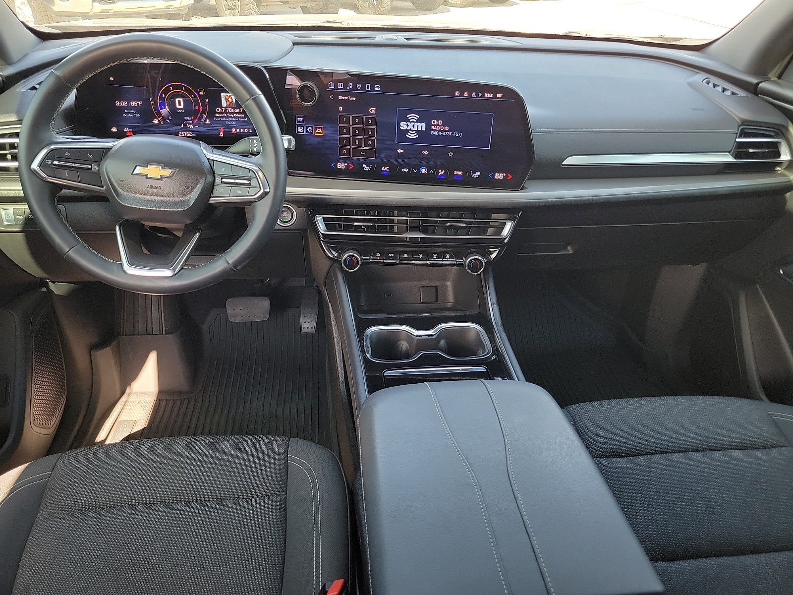 Used 2024 Chevrolet Traverse LT FWD image 9