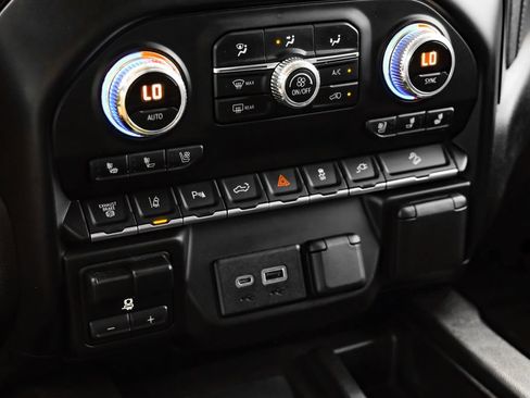Used 2022 GMC Sierra 2500 Denali AWD/4WD image 21