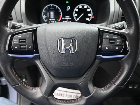 Used 2025 Honda Odyssey Sport-L image 19