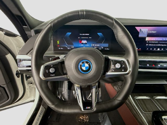 Used 2025 BMW i7 eDrive50 w/ M Sport Package RWD image 12