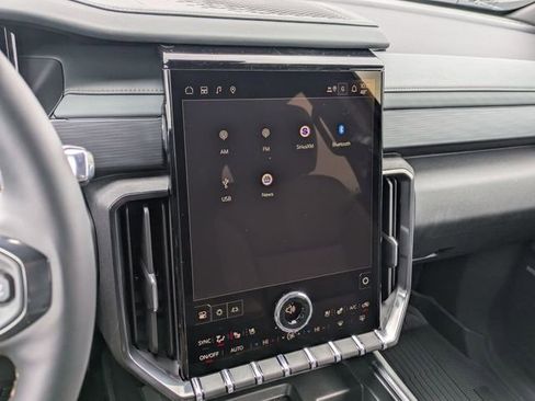 New 2026 GMC Acadia AT4 w/ Luxury Package image 22