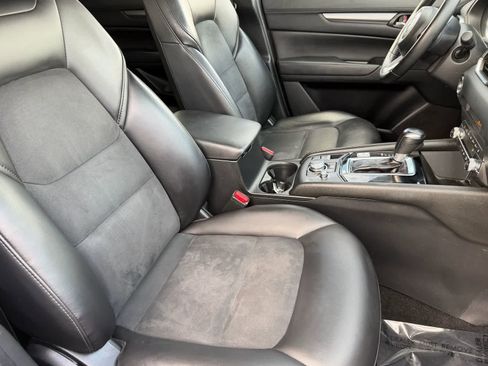 Used 2019 MAZDA CX-5 Touring image 11