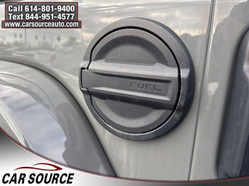 Used 2021 Jeep Wrangler Unlimited Sahara w/ Cold Weather Group image 36