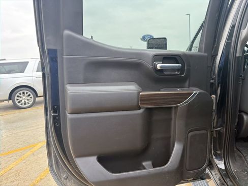 Used 2021 Chevrolet Silverado 1500 LT Trail Boss w/ Bed Protection Package image 21