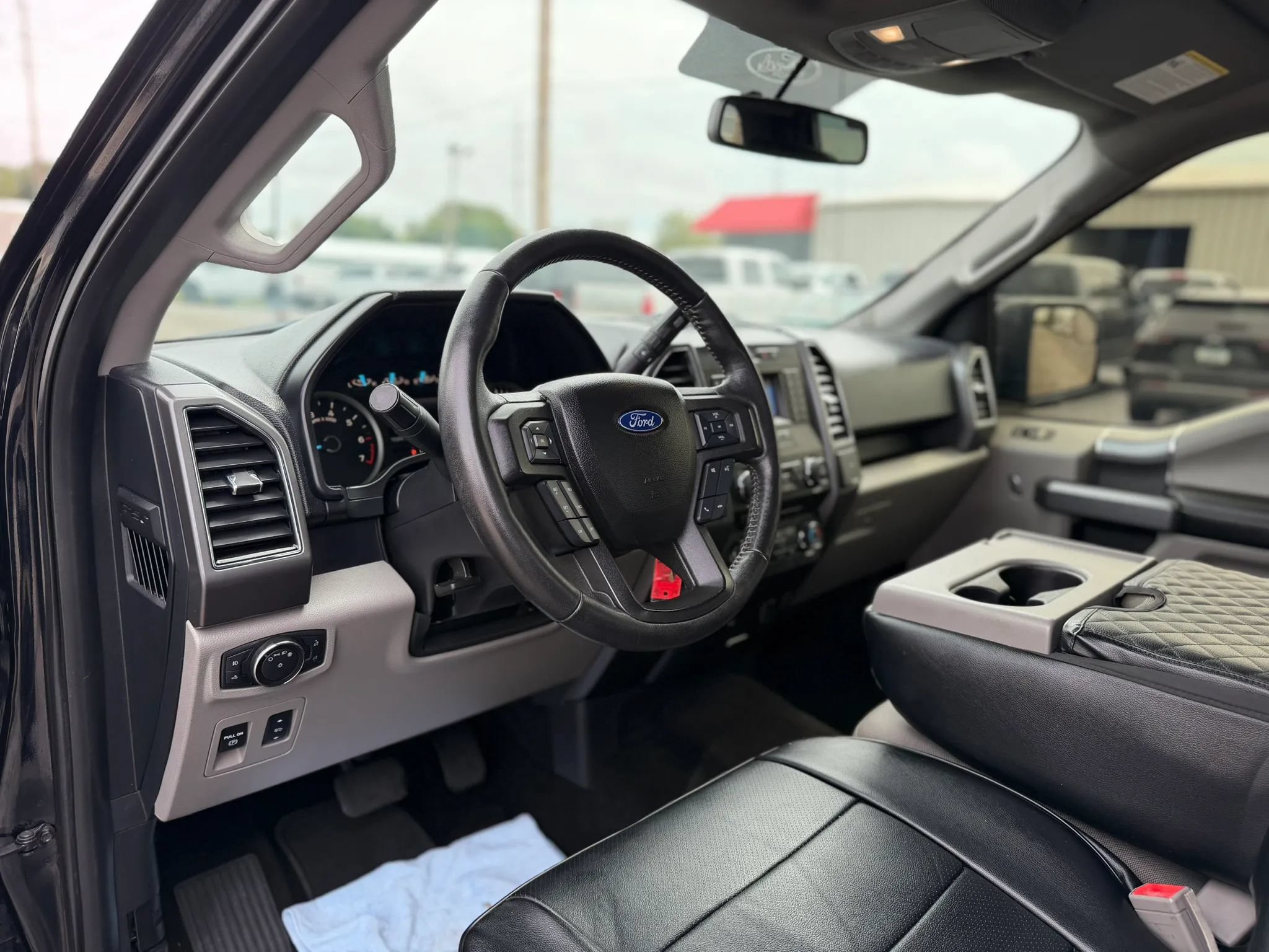 Used 2018 Ford F150 XLT w/ Equipment Group 301A Mid AWD/4WD image 9