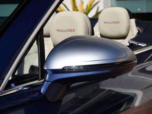 Used 2022 Bentley Continental GT image 12