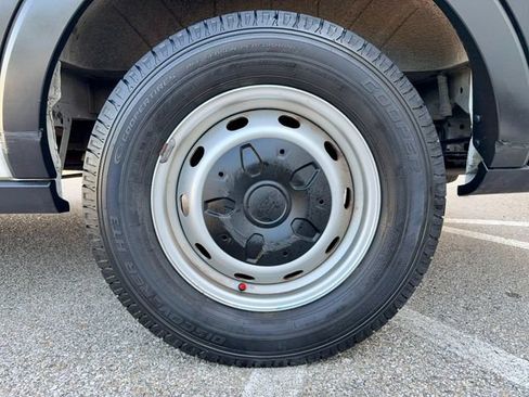 Used 2019 Ford Transit 350 XL RWD image 21