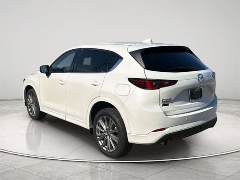 Used 2023 MAZDA CX-5 Signature image 17